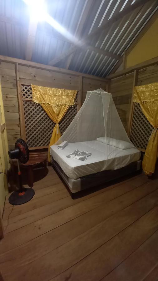 Casa Manati Hotel Lívingston Eksteriør billede