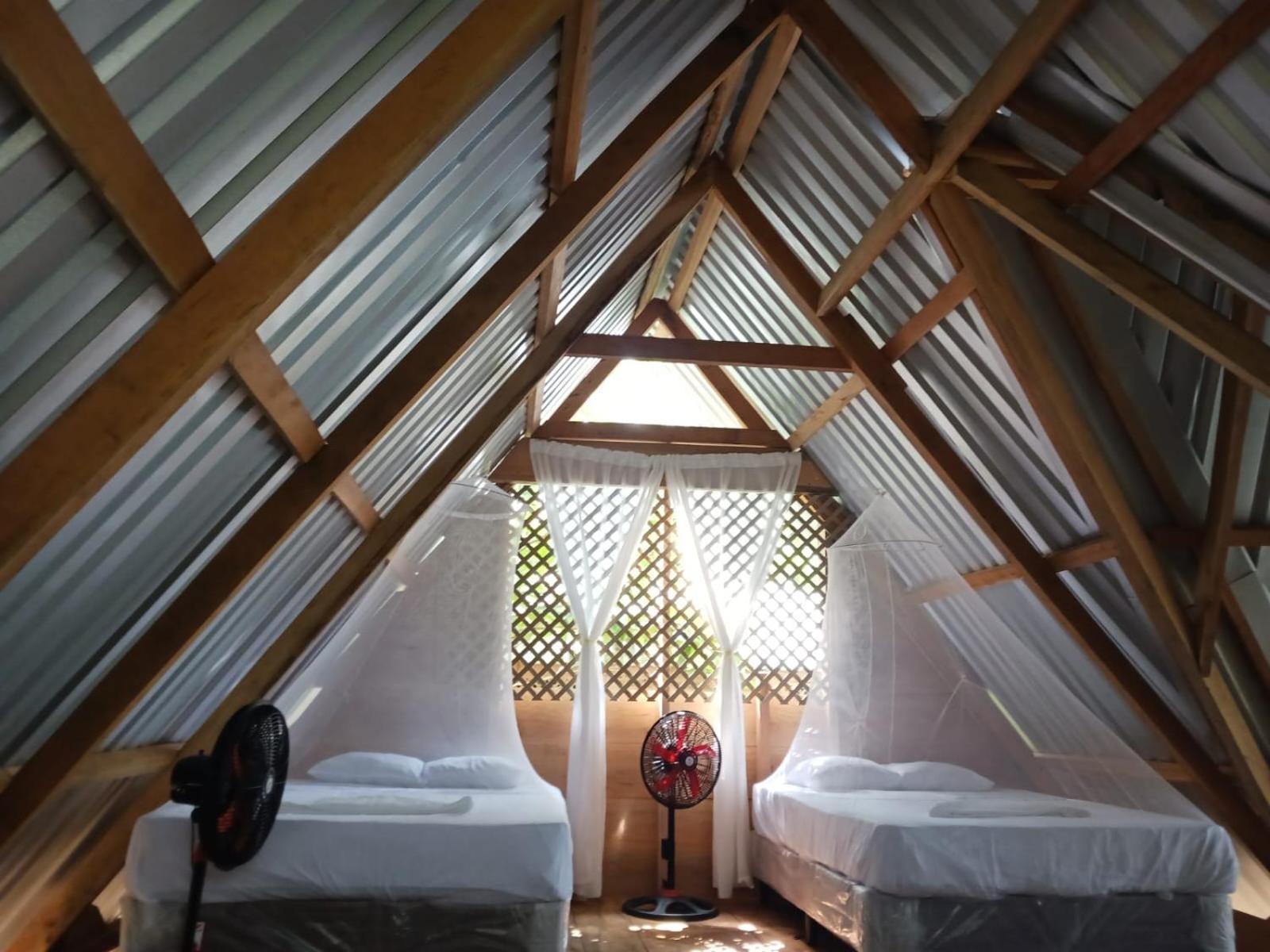 Casa Manati Hotel Lívingston Eksteriør billede