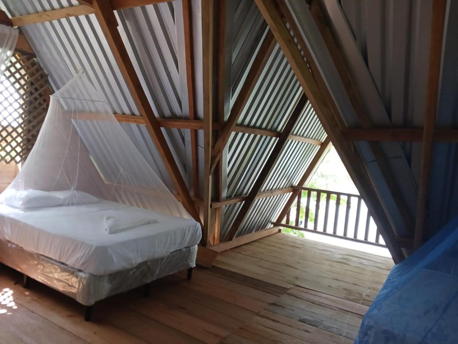 Casa Manati Hotel Lívingston Eksteriør billede